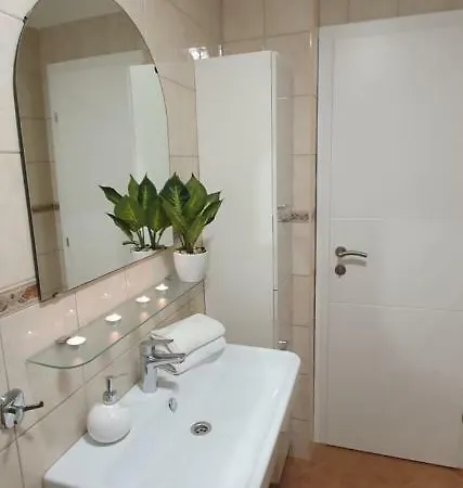 Sunny Estate Apartament